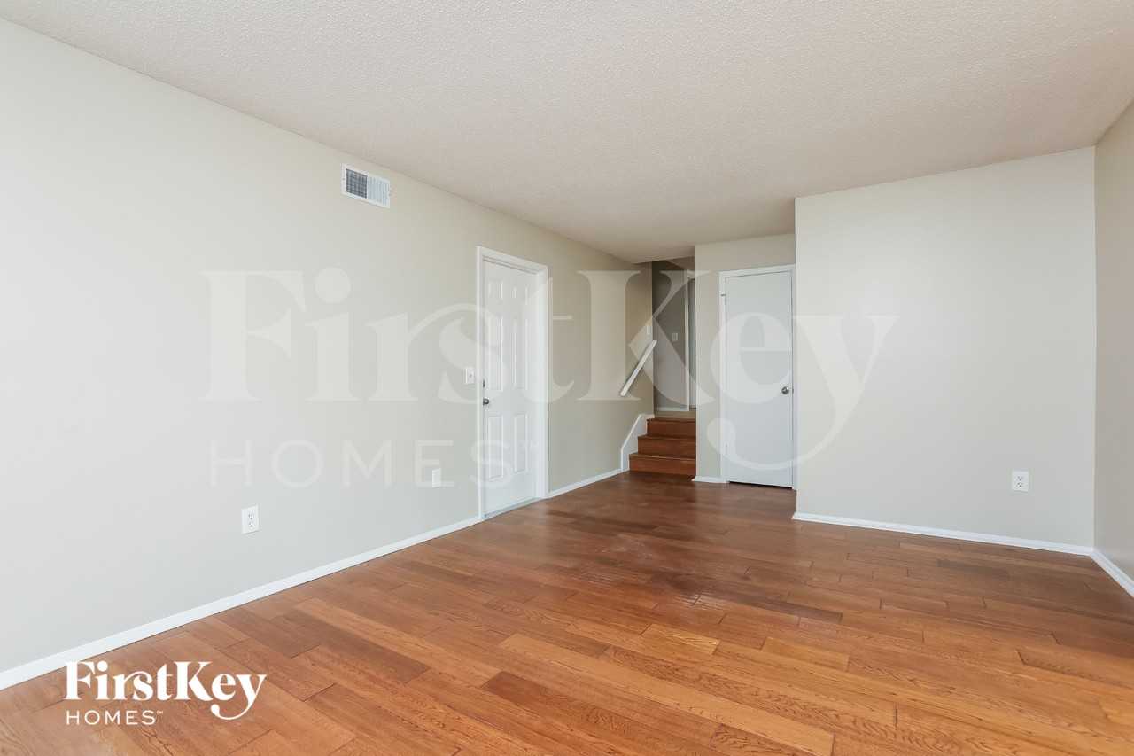 3651 Oak Vista Ln - Photo 4 of 16