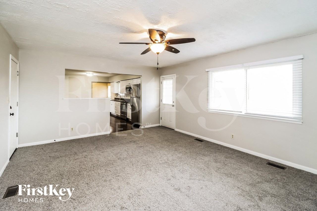 515 Brelsford Ave - Photo 7 of 15