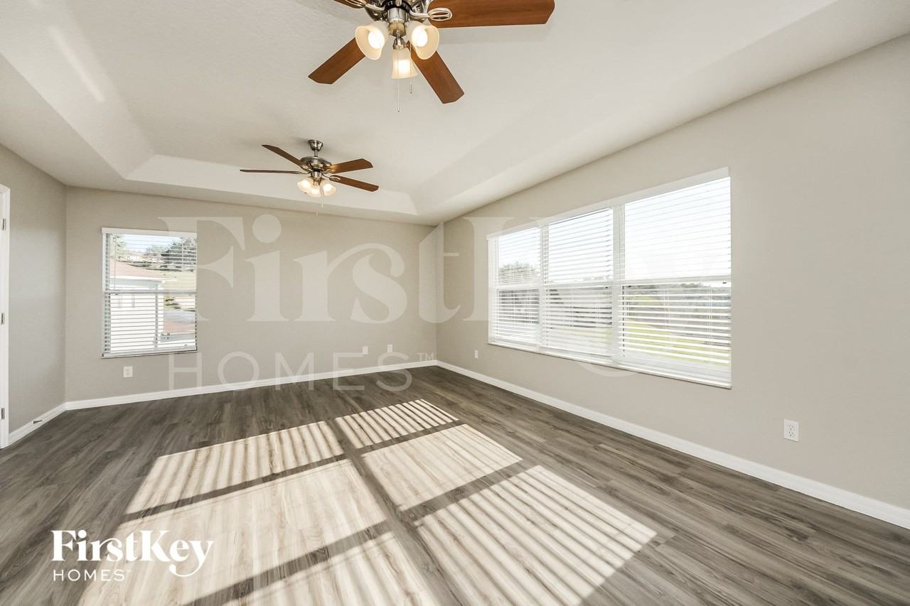 796 Lakeview Pointe Dr - Photo 3 of 15
