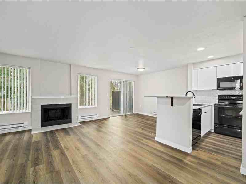 Meridian Green Townhomes - Photo 7 of 40