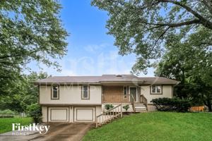 featured image of 804 Ne Karapat Dr