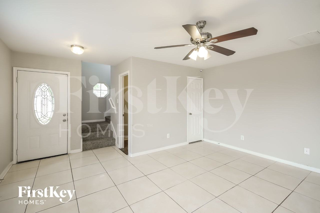 7202 Nettle Springs Ct - Photo 2 of 16