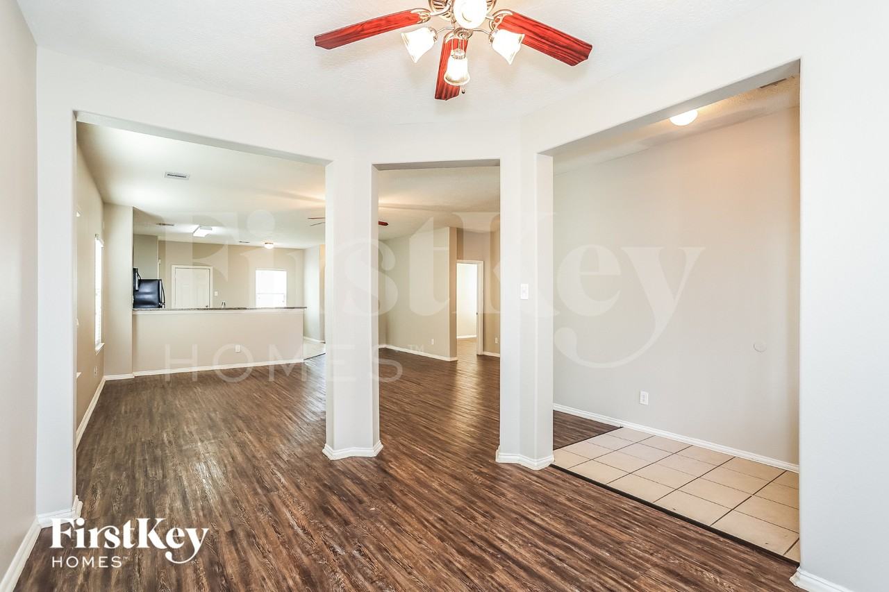 7006 Orchid St - Photo 4 of 16