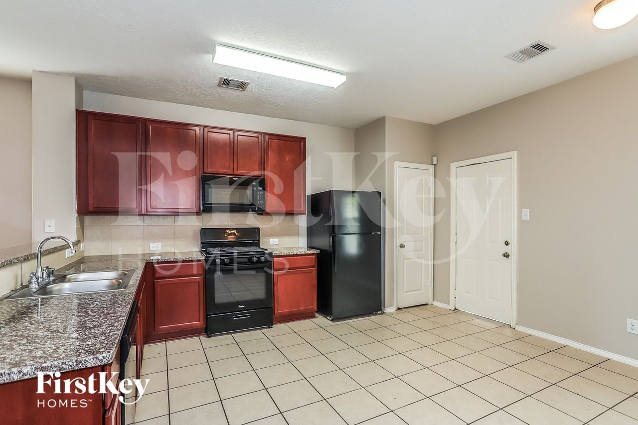 7006 Orchid St - Photo 6 of 16