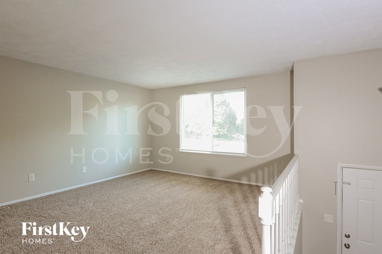 6830 Littleton Dr - Photo 2 of 16