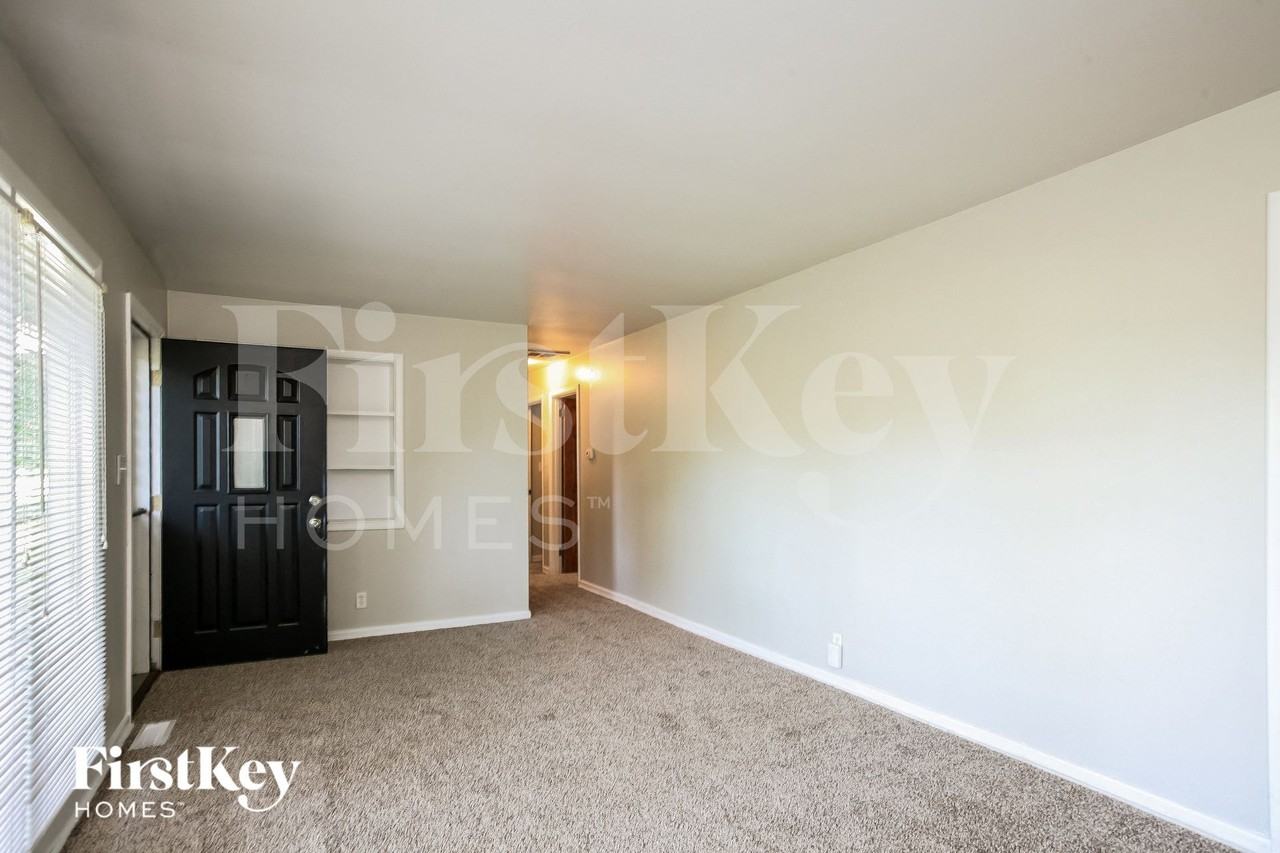 505 Vista Dr - Photo 4 of 15