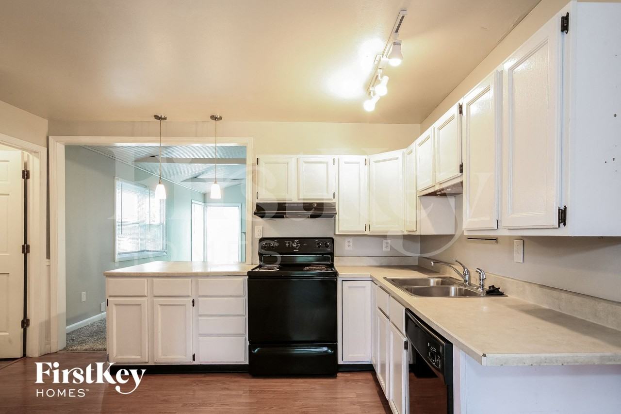 505 Vista Dr - Photo 6 of 15