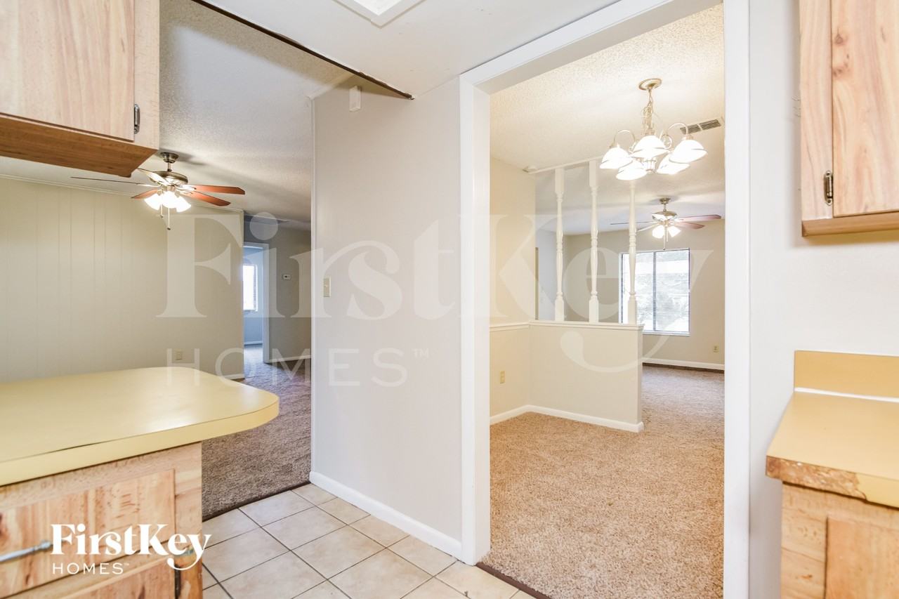 5017 Kingswood Dr - Photo 7 of 16
