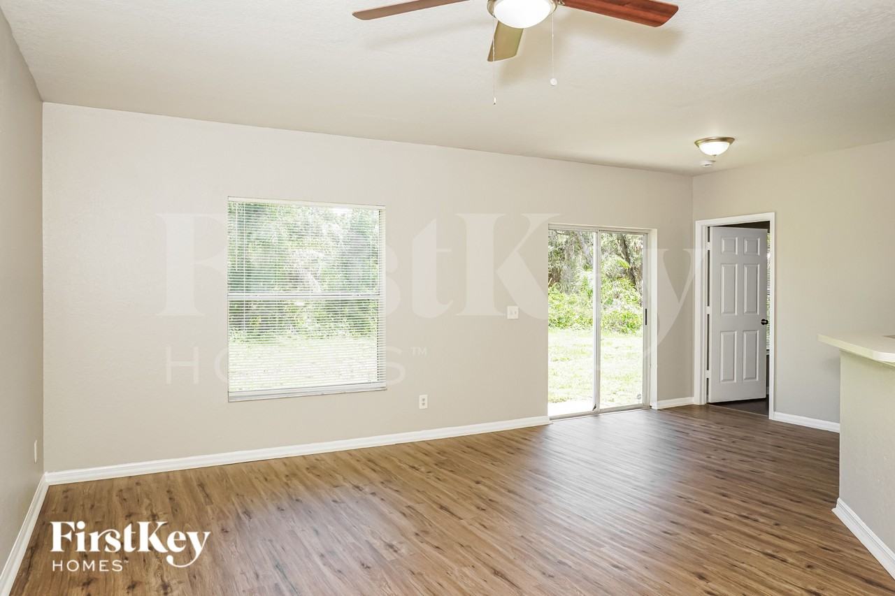 4743 Luther Ave - Photo 4 of 20
