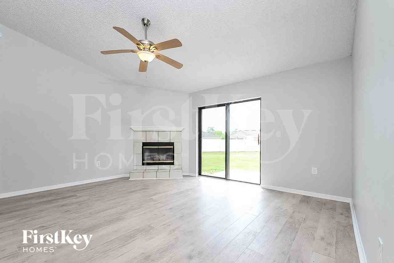 3982 Lime Tree Ln - Photo 2 of 15