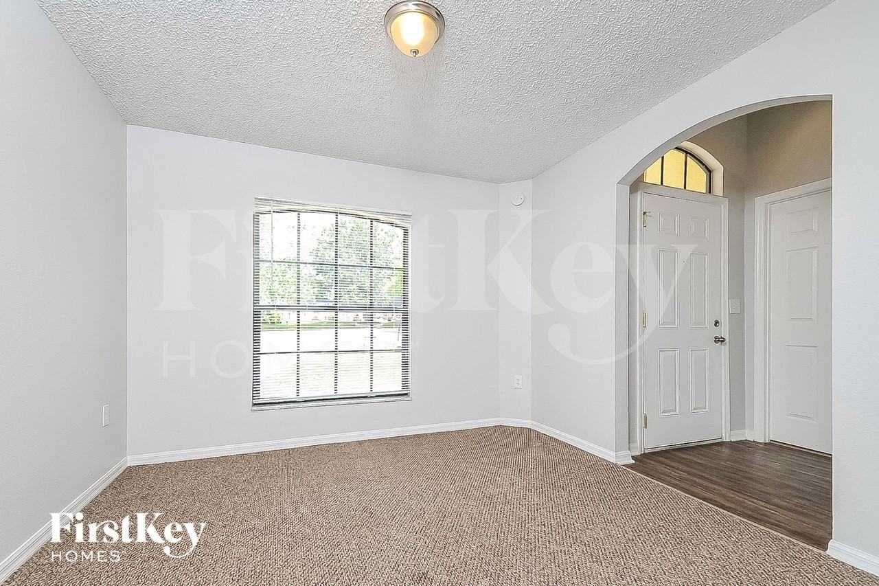 3982 Lime Tree Ln - Photo 3 of 15