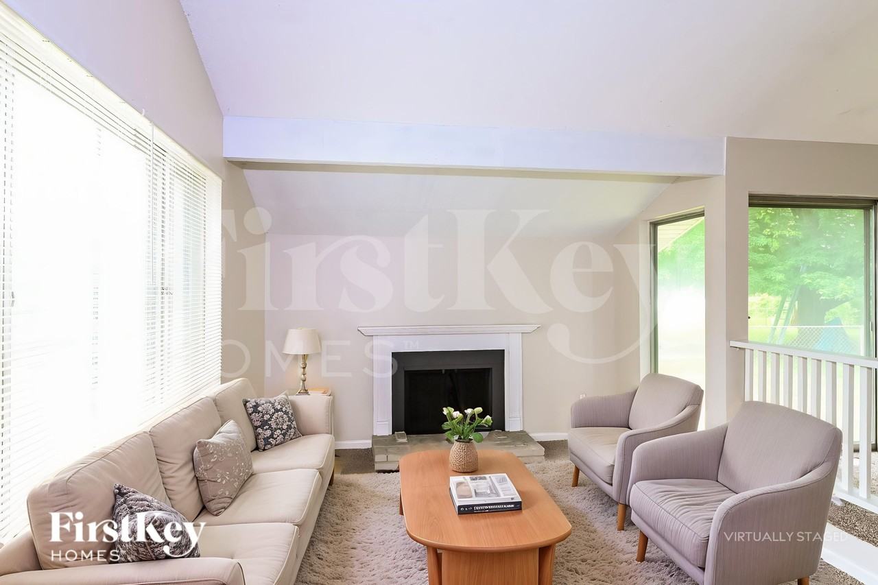 3710 Woodman Dr - Photo 4 of 19