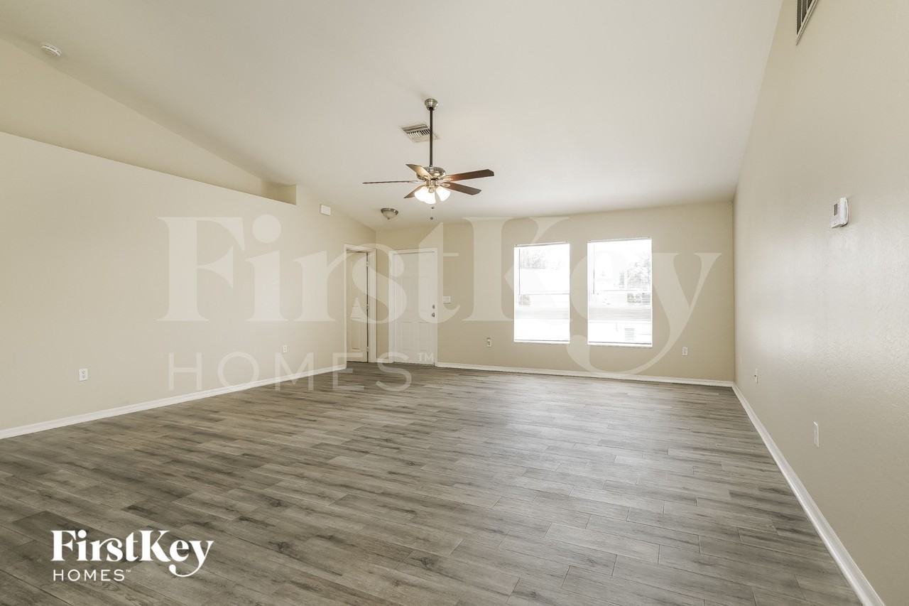 3506 Nepl - Photo 2 of 16