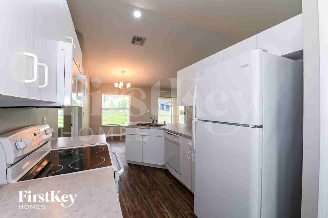 3505 8th St Sw - Photo 7 of 16
