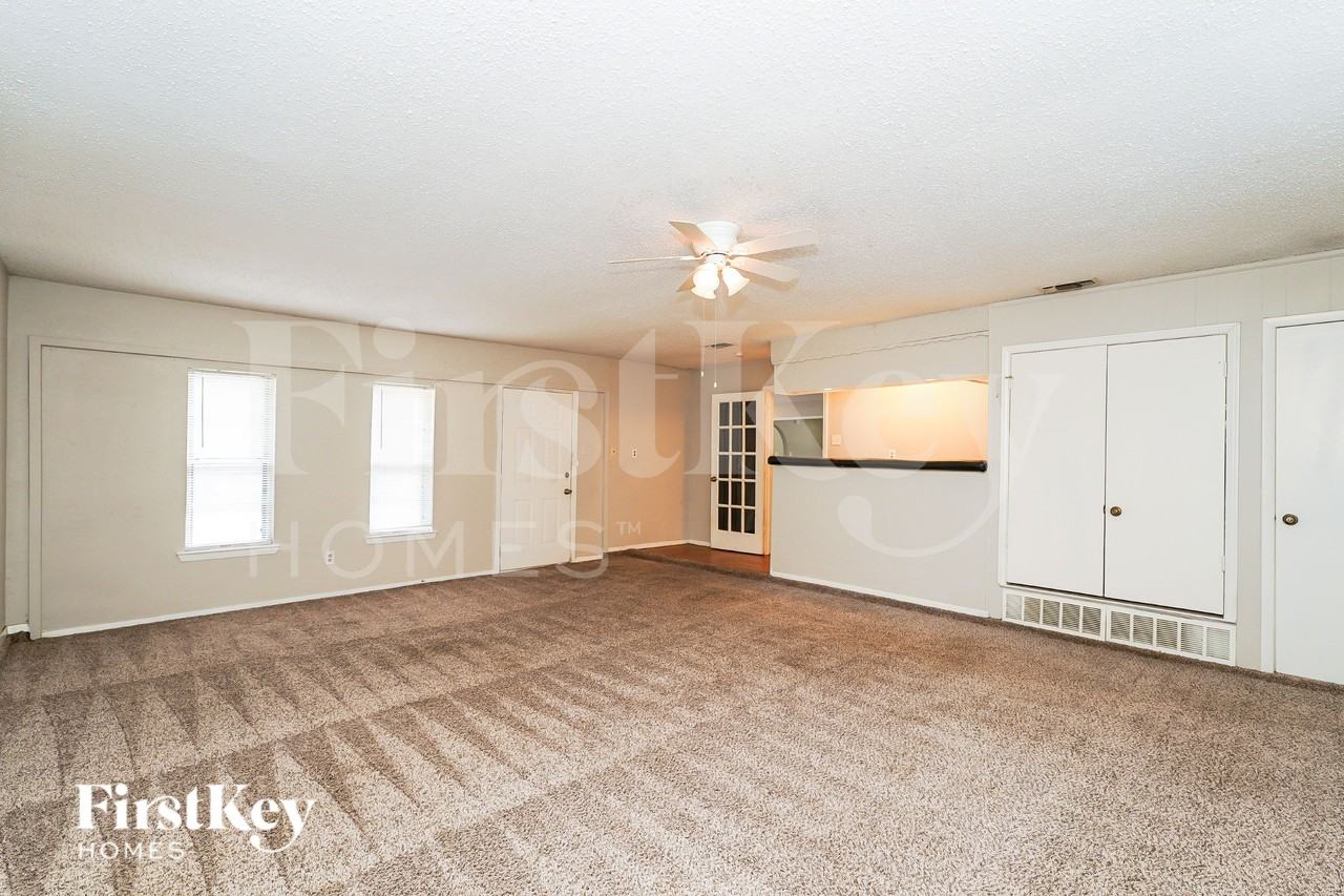3417 Willowcrest Dr - Photo 4 of 19