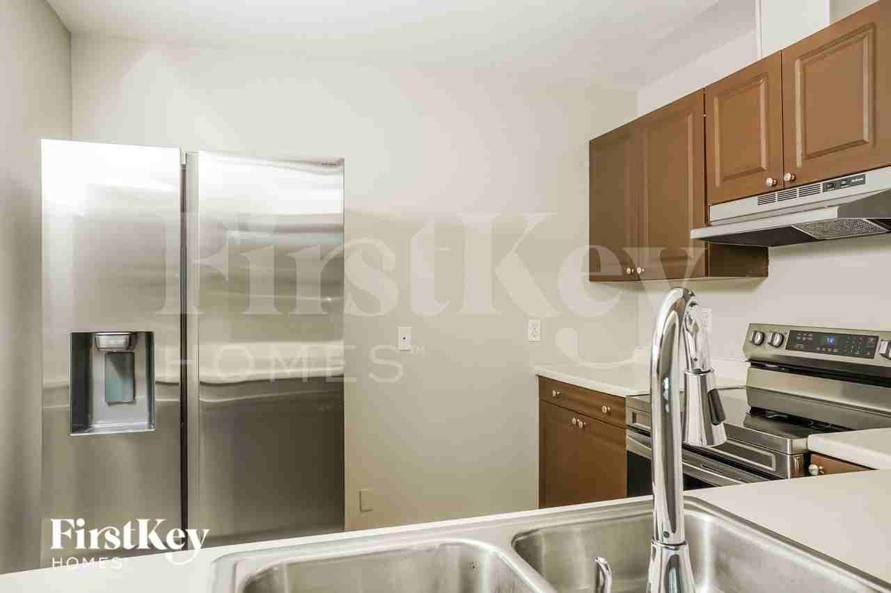 3109 22nd Ave W - Photo 7 of 19
