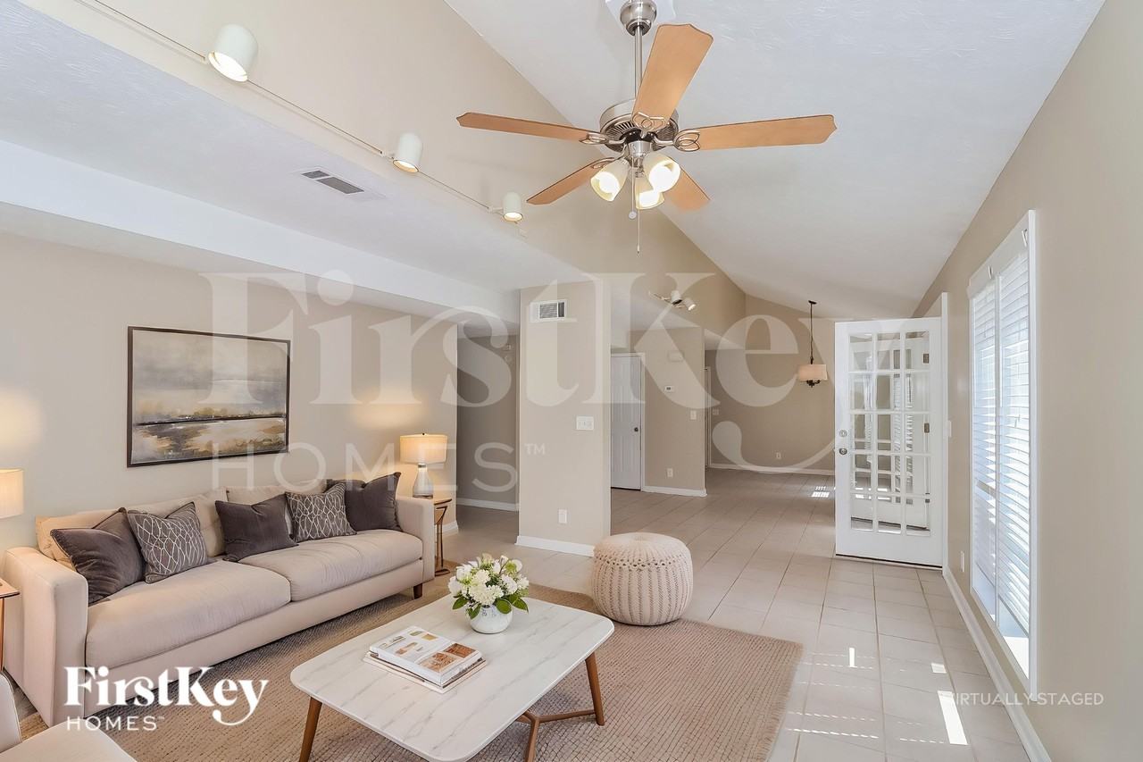 2845 Forest Wood Dr Ne - Photo 5 of 18