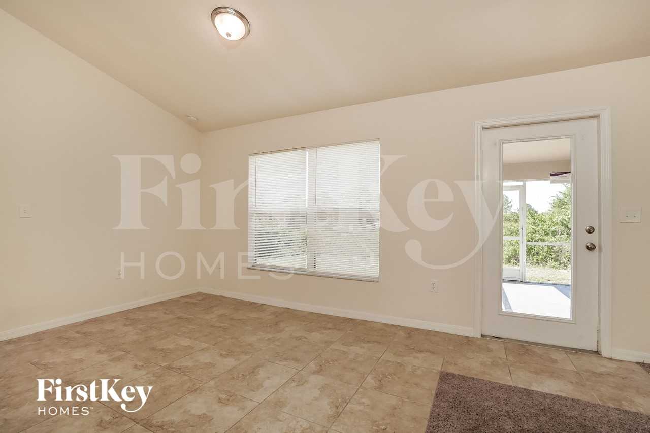 2819 34th St Sw - Photo 3 of 16