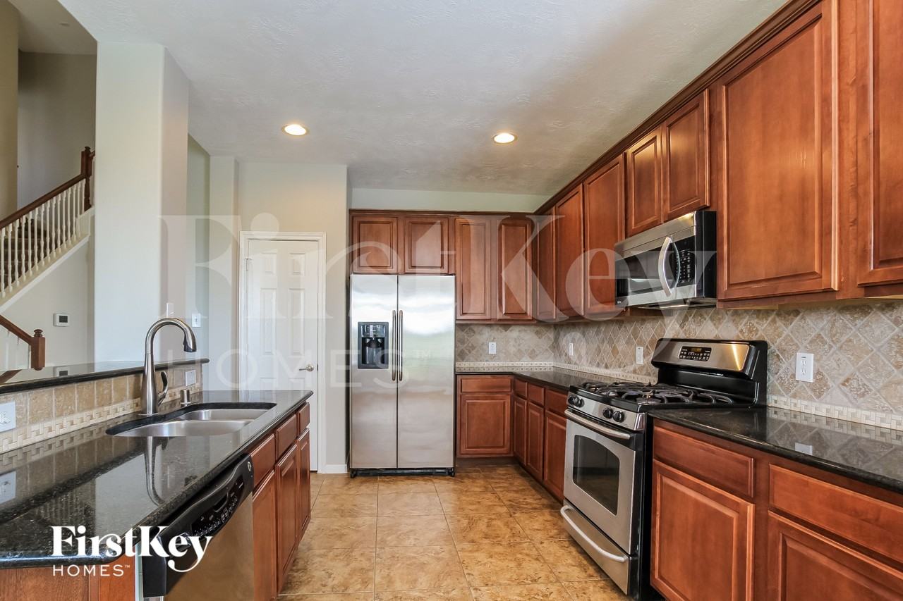 20746 Oakhurst Trails Dr - Photo 6 of 16