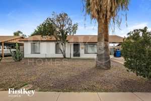 featured image of 2041 W Windrose Dr