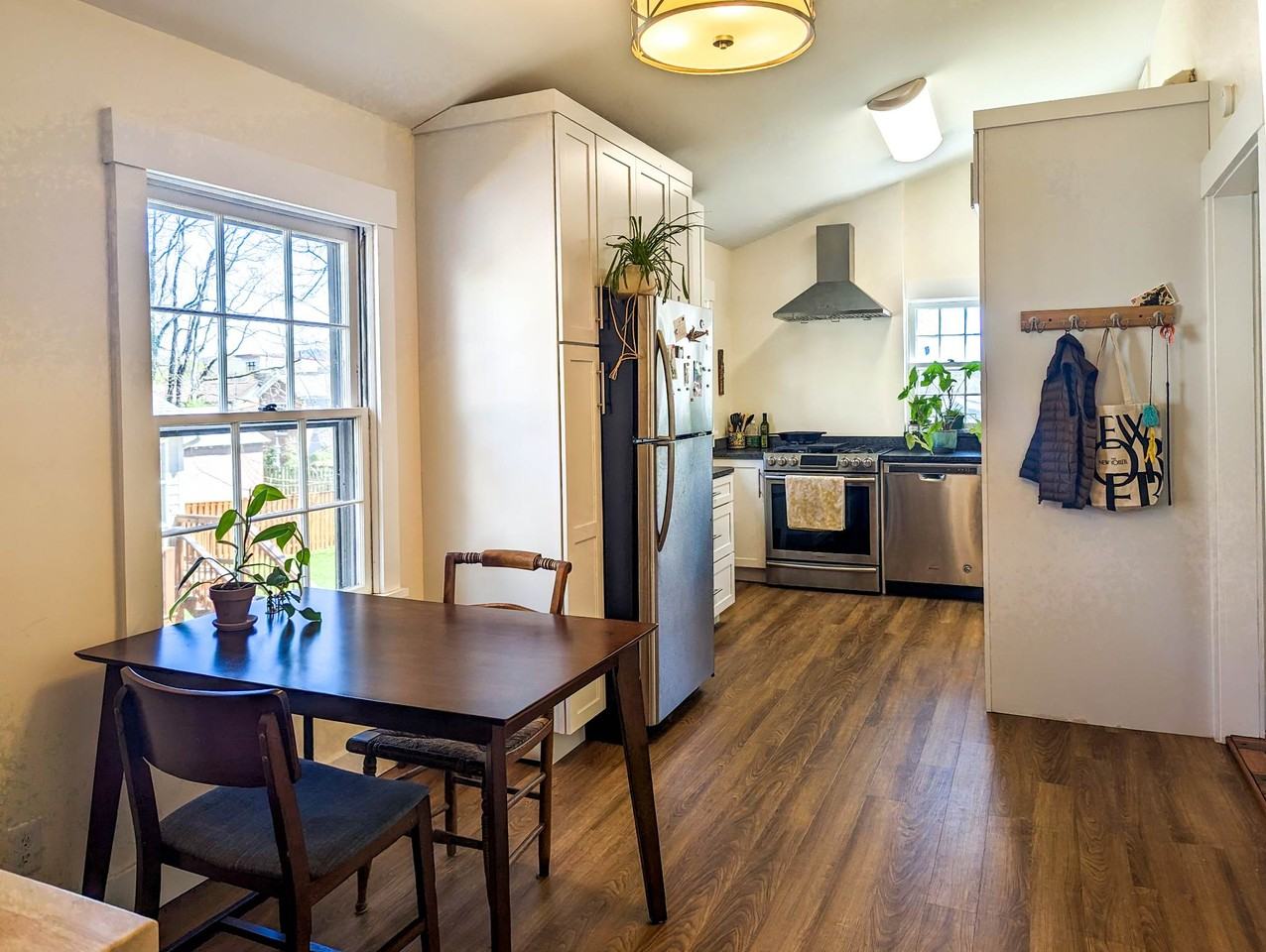 128 Goodman St #B - Photo 4 of 12