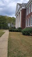 featured image of 600 E 8th St
