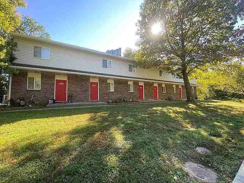 1011 W Cascade Ave - Photo 5 of 18