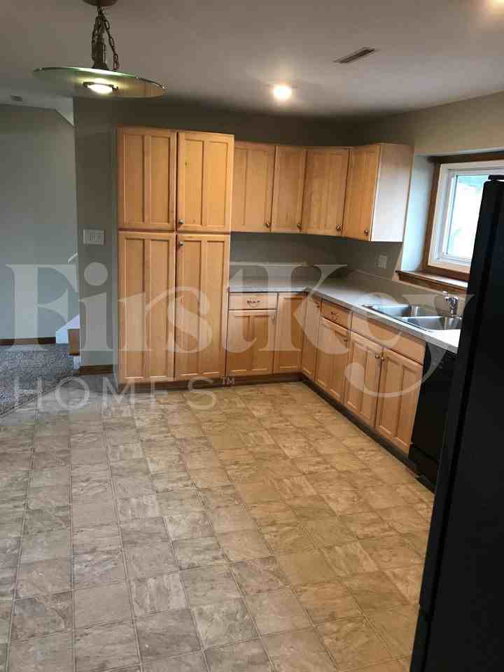 155 Berkshire Dr - Photo 5 of 31