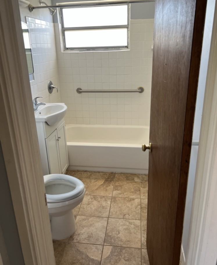 314 E 22nd St #314 - Photo 5 of 8