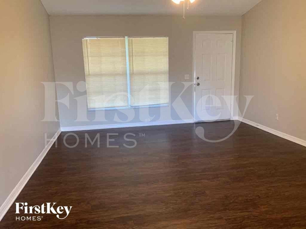 1414 Mara Ct - Photo 2 of 13