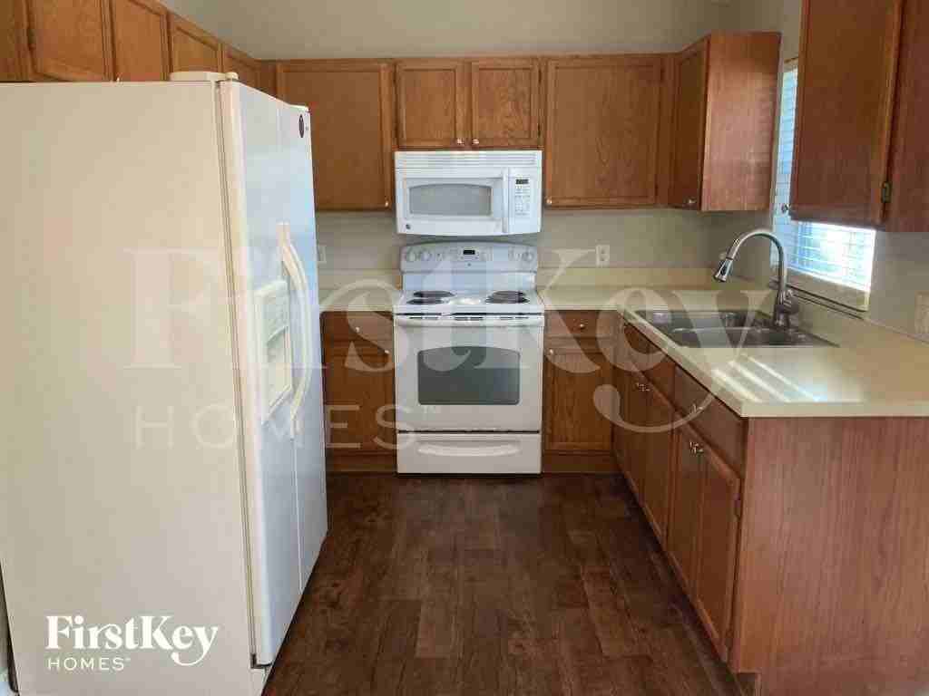 1414 Mara Ct - Photo 4 of 13