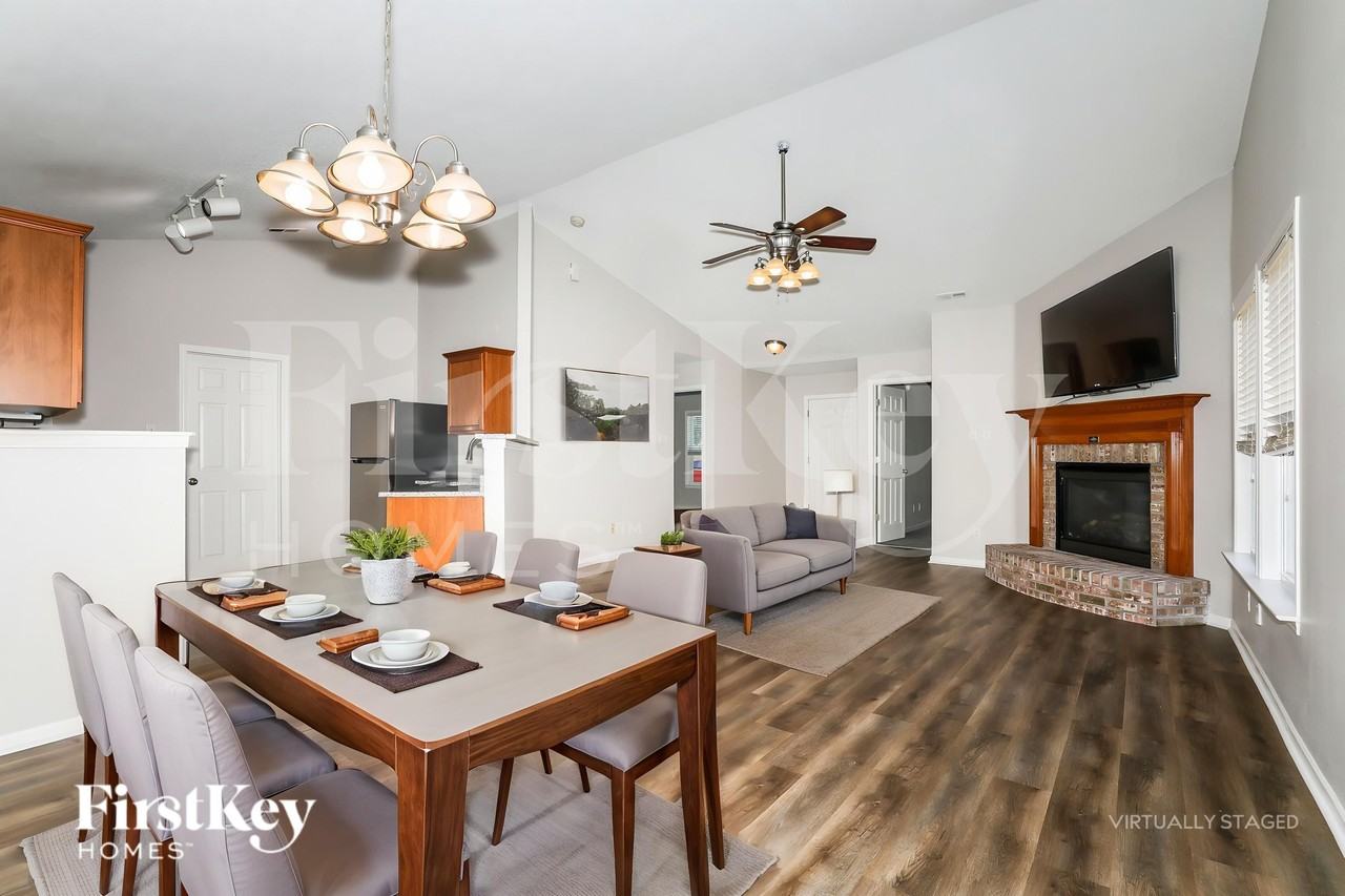 12168 Lindley Dr - Photo 6 of 19