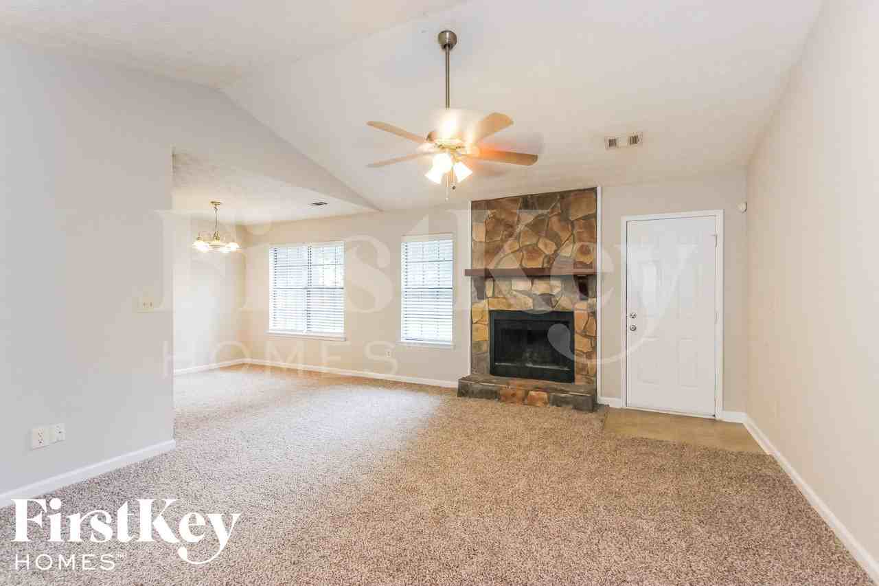 1207 Iron Gate Blvd - Photo 3 of 14