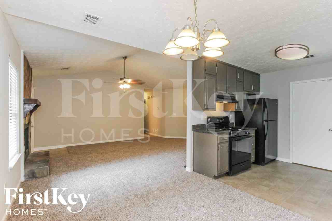 1207 Iron Gate Blvd - Photo 5 of 14