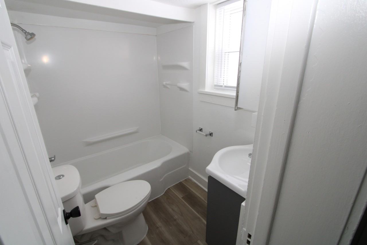 2901 High St #5 - Photo 3 of 7