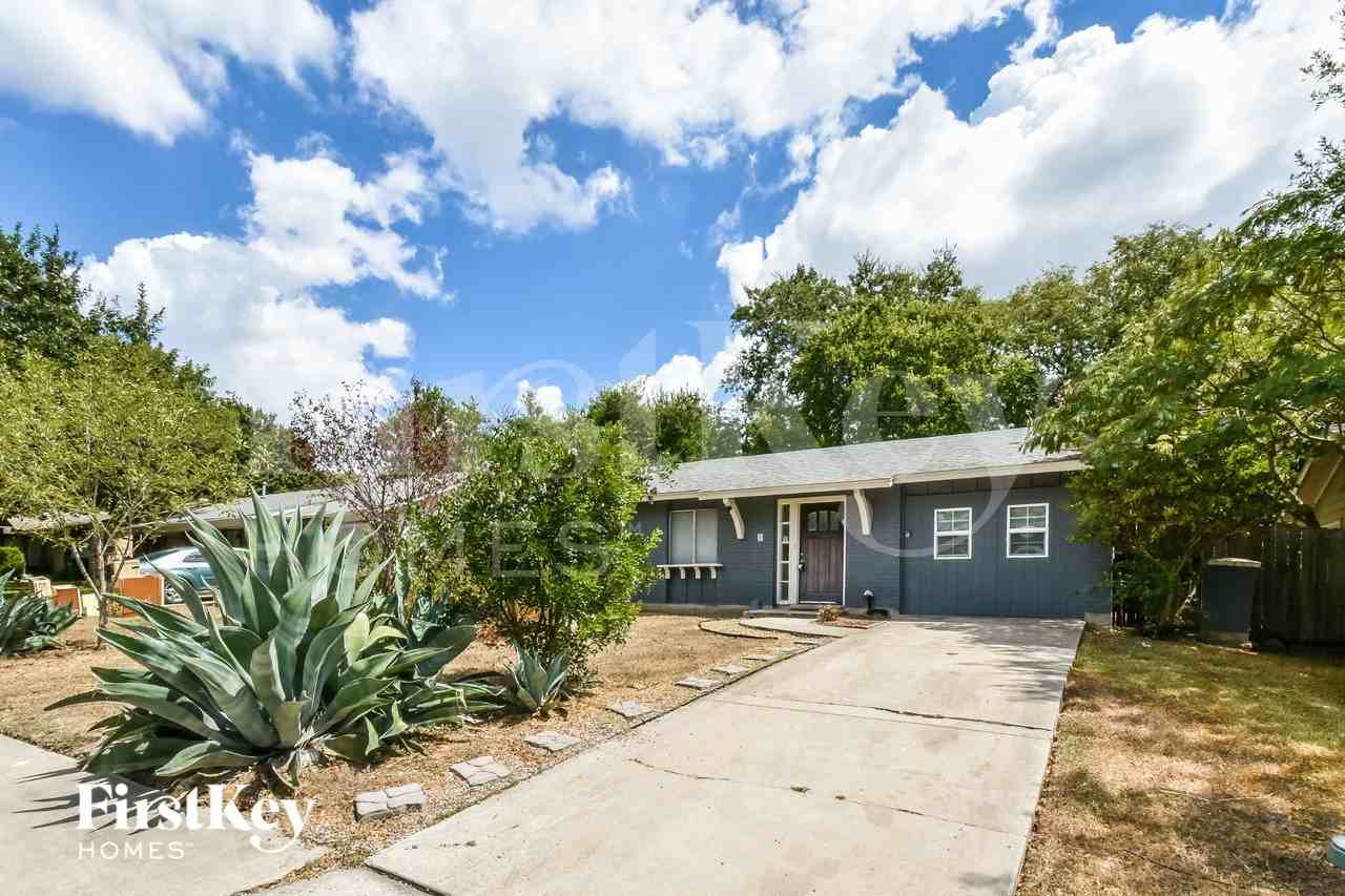 11822 El Sendero St - Photo 2 of 16