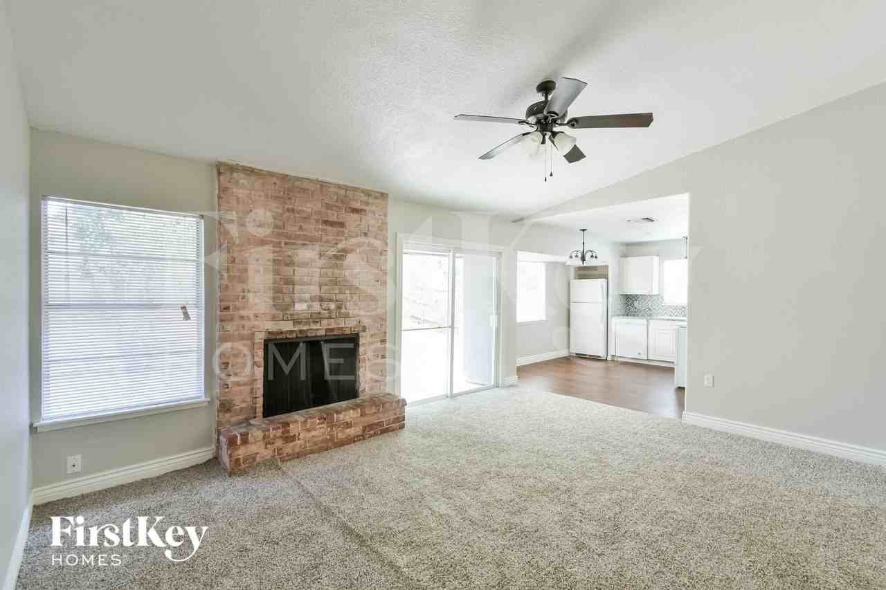 11822 El Sendero St - Photo 6 of 16