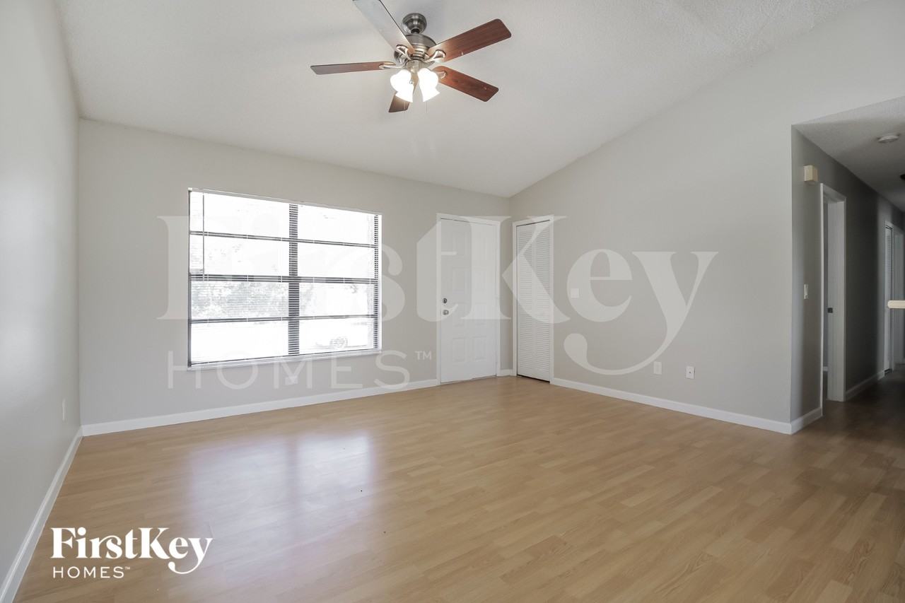 1180 Flintlock Ave Se - Photo 3 of 16