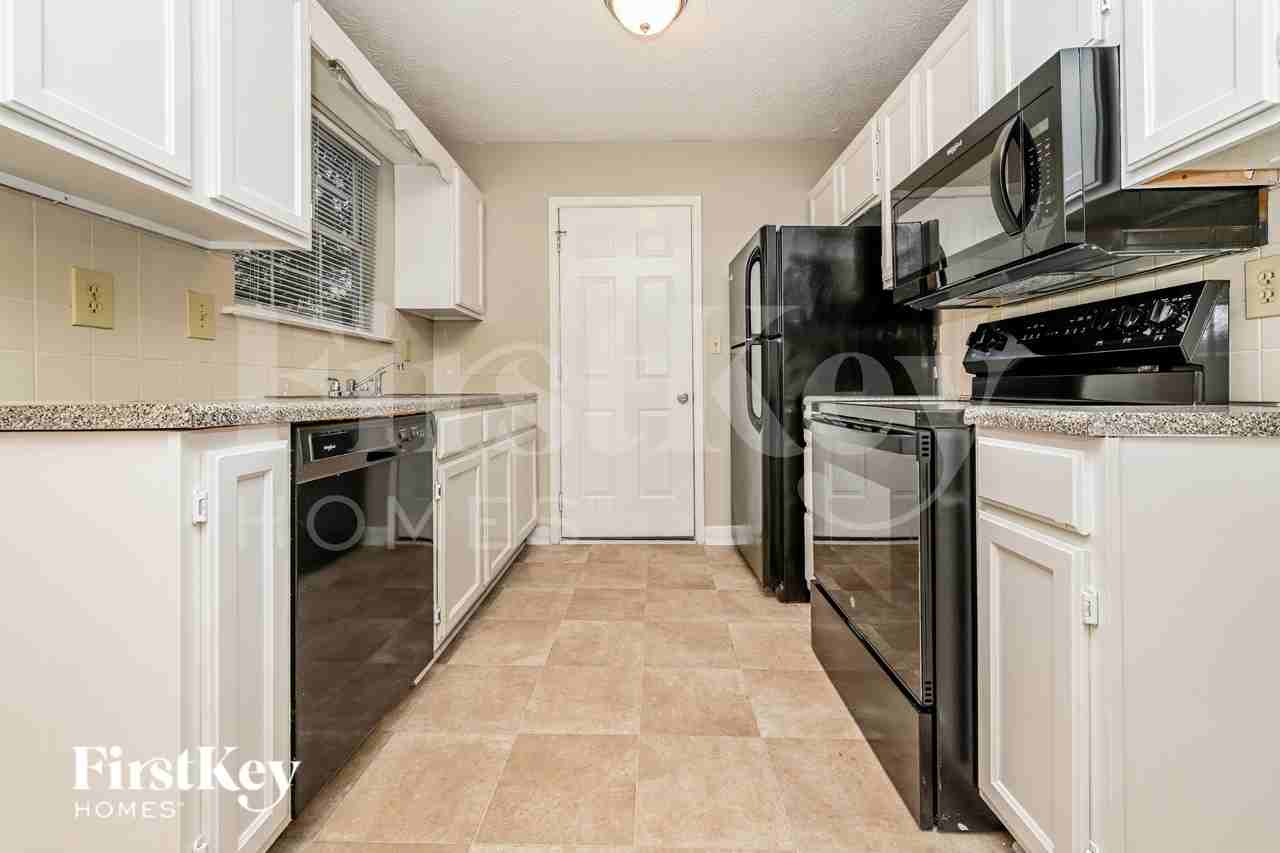 1147 Orr Rd - Photo 4 of 16