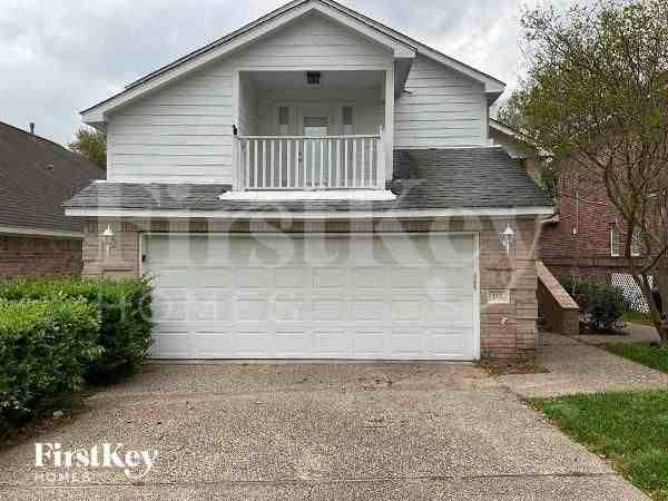 112 Golfview Dr