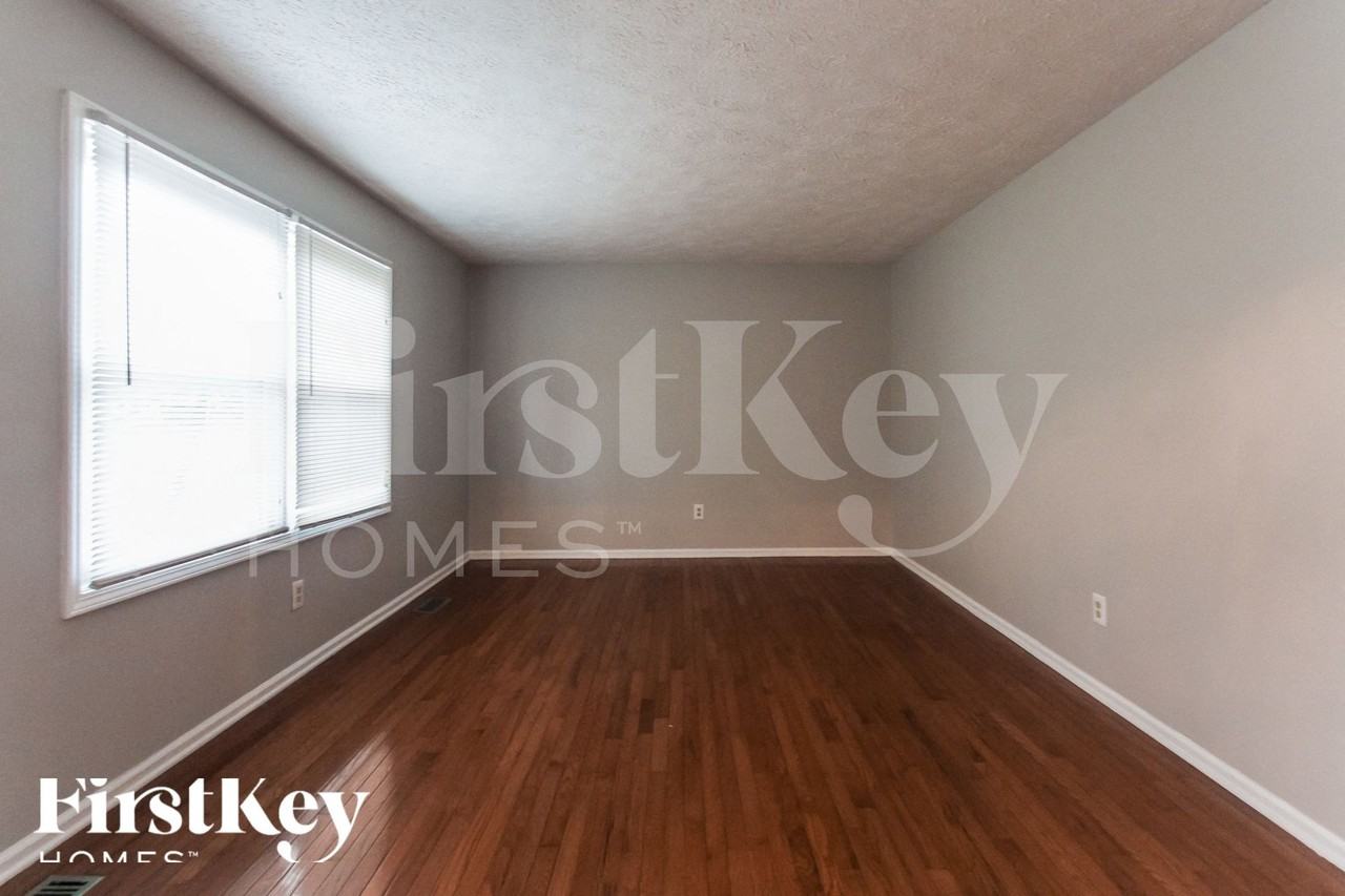 10725 Downing St - Photo 3 of 15
