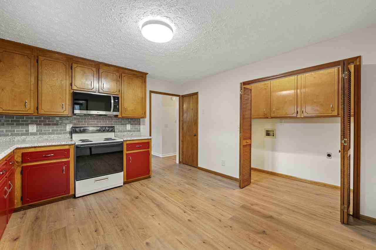 131 Mcwhirter Pl - Photo 7 of 15