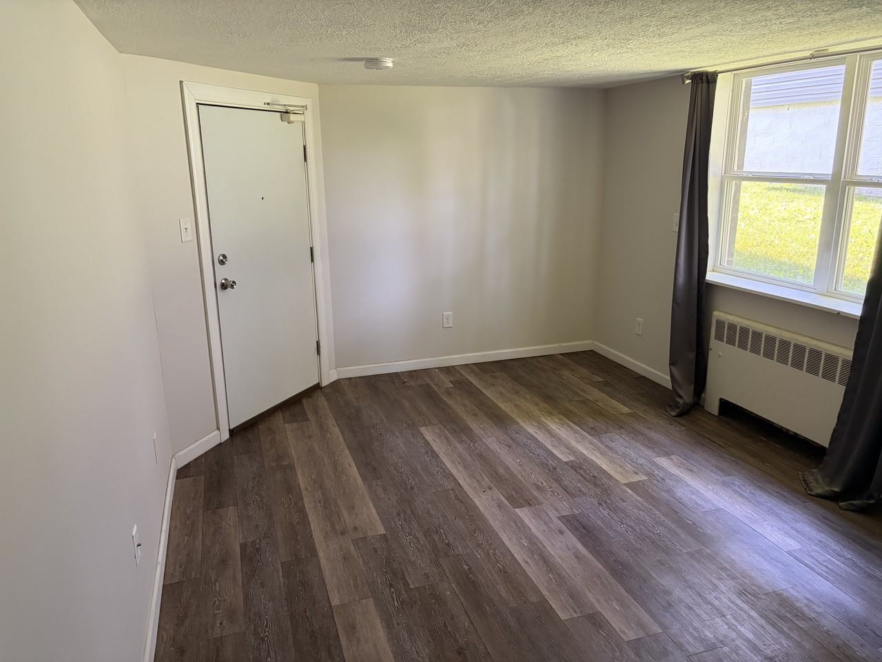 2111 Lawn Ave #9 - Photo 7 of 14