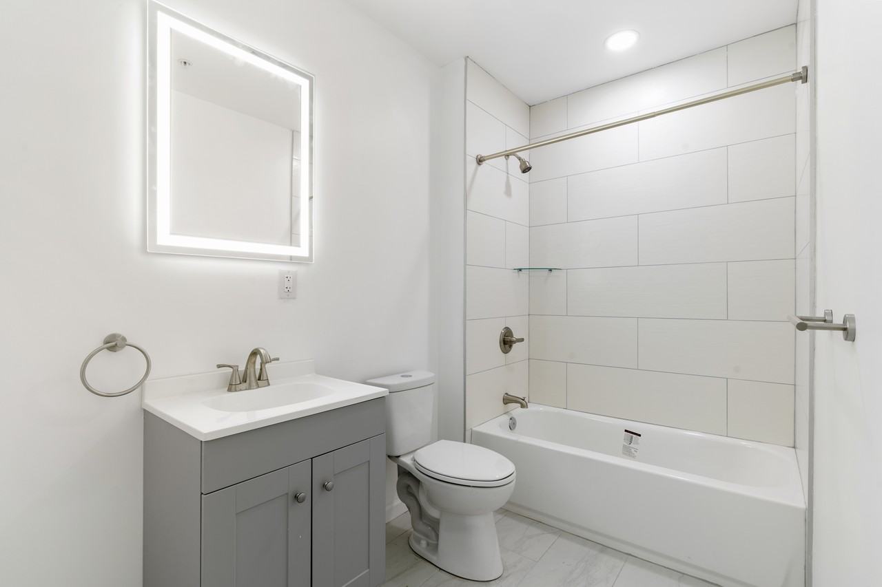 5061 Parrish St #1 - Photo 5 of 5
