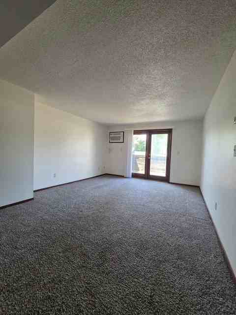 1676 9th St N #4 - Photo 7 of 20