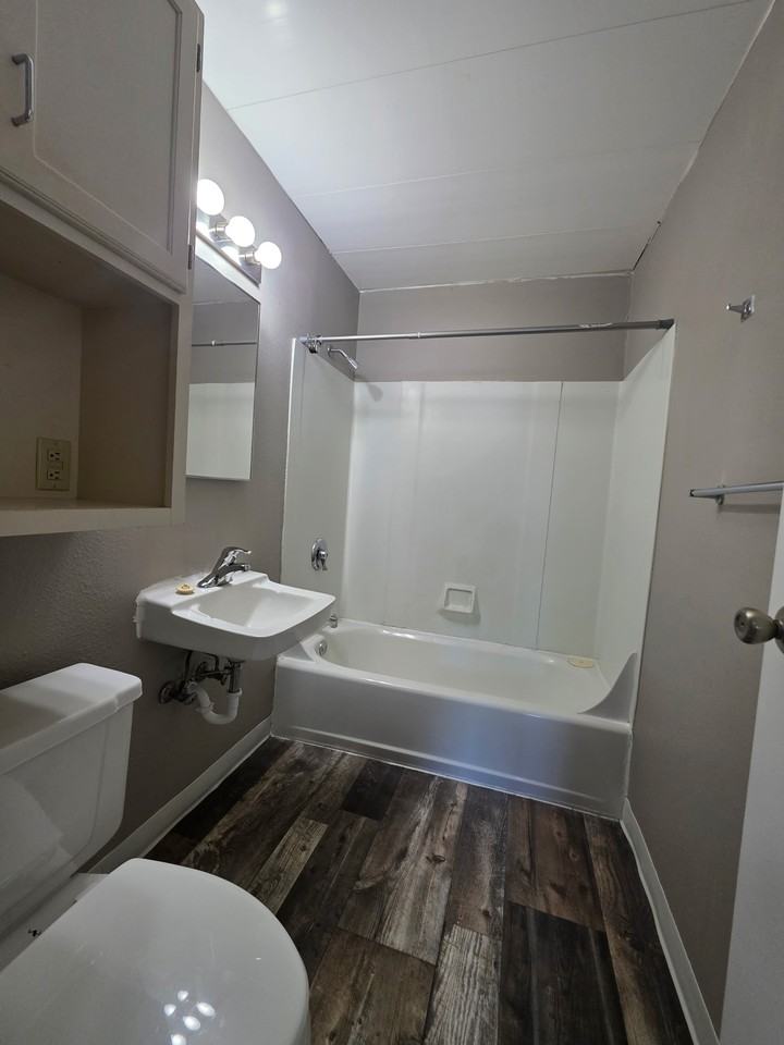 1627 7th St N #2 - Photo 2 of 16