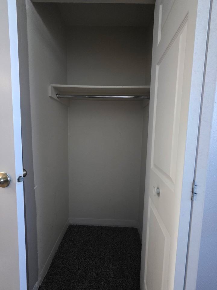 1627 7th St N #2 - Photo 3 of 16