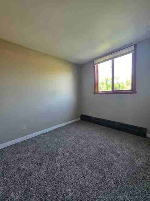 1627 7th St N #2 - Photo 5 of 16