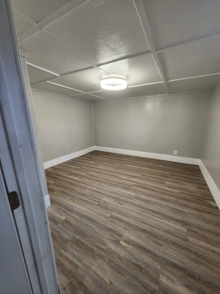 1011 N Front St - Photo 7 of 20