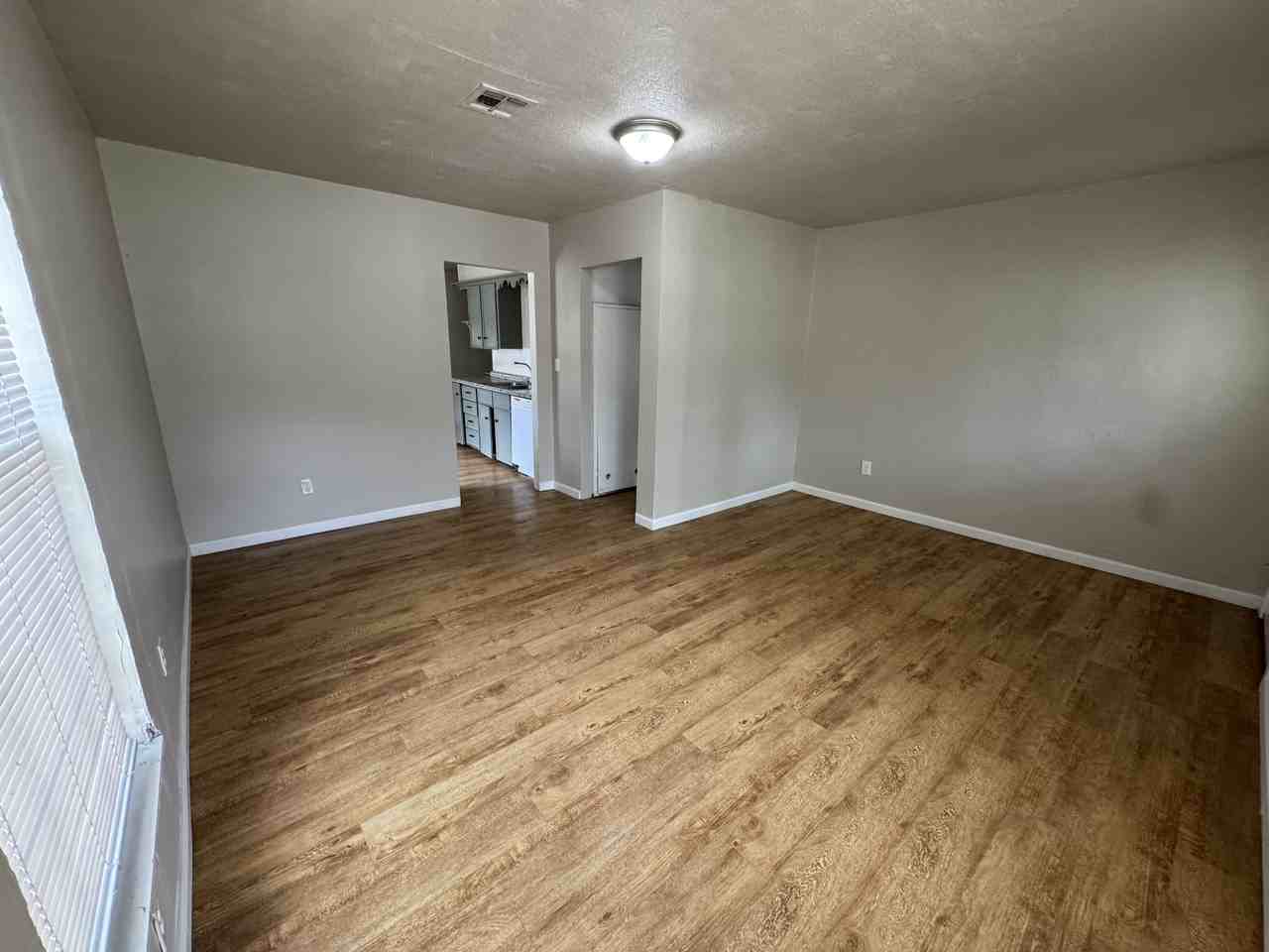 3416 S Liberty Ave - Photo 3 of 13